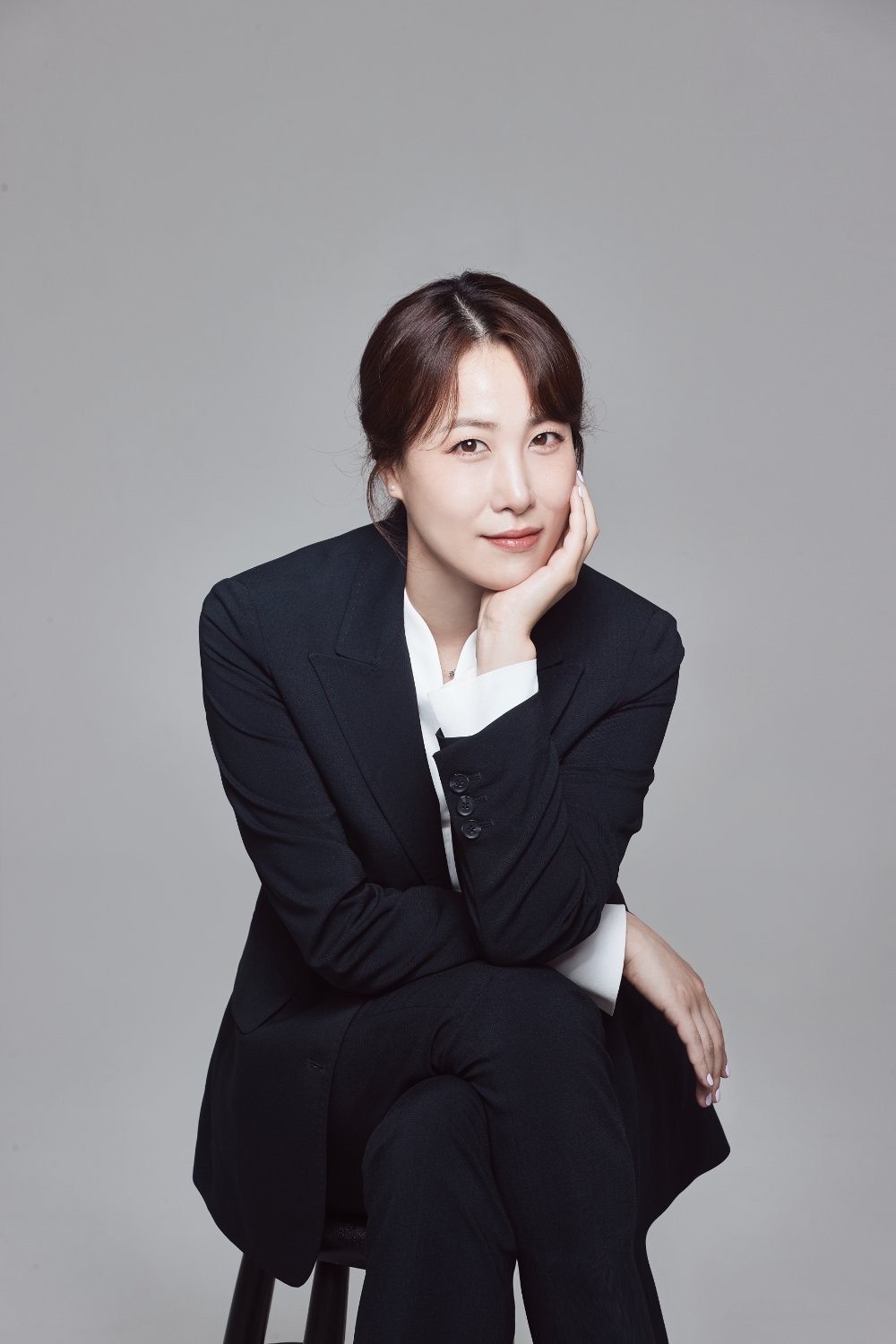 《사과리더십》 저자 유나정